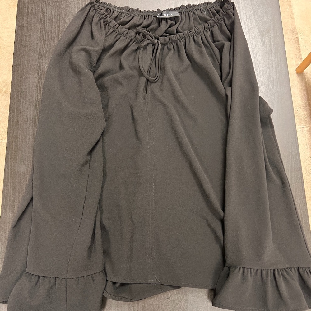 VICI BLACK LOOSE BLOUSE